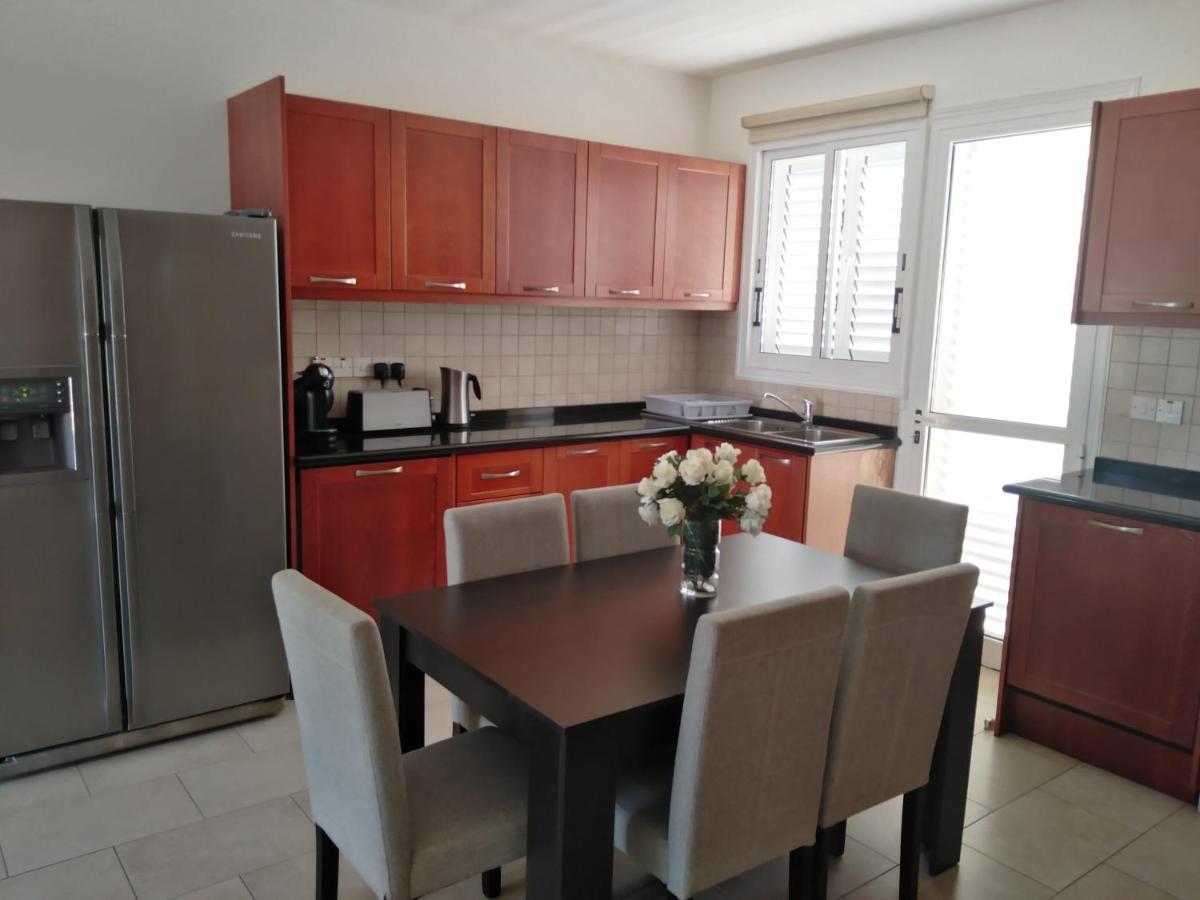 Kato Paphos Suites Zewnętrze zdjęcie