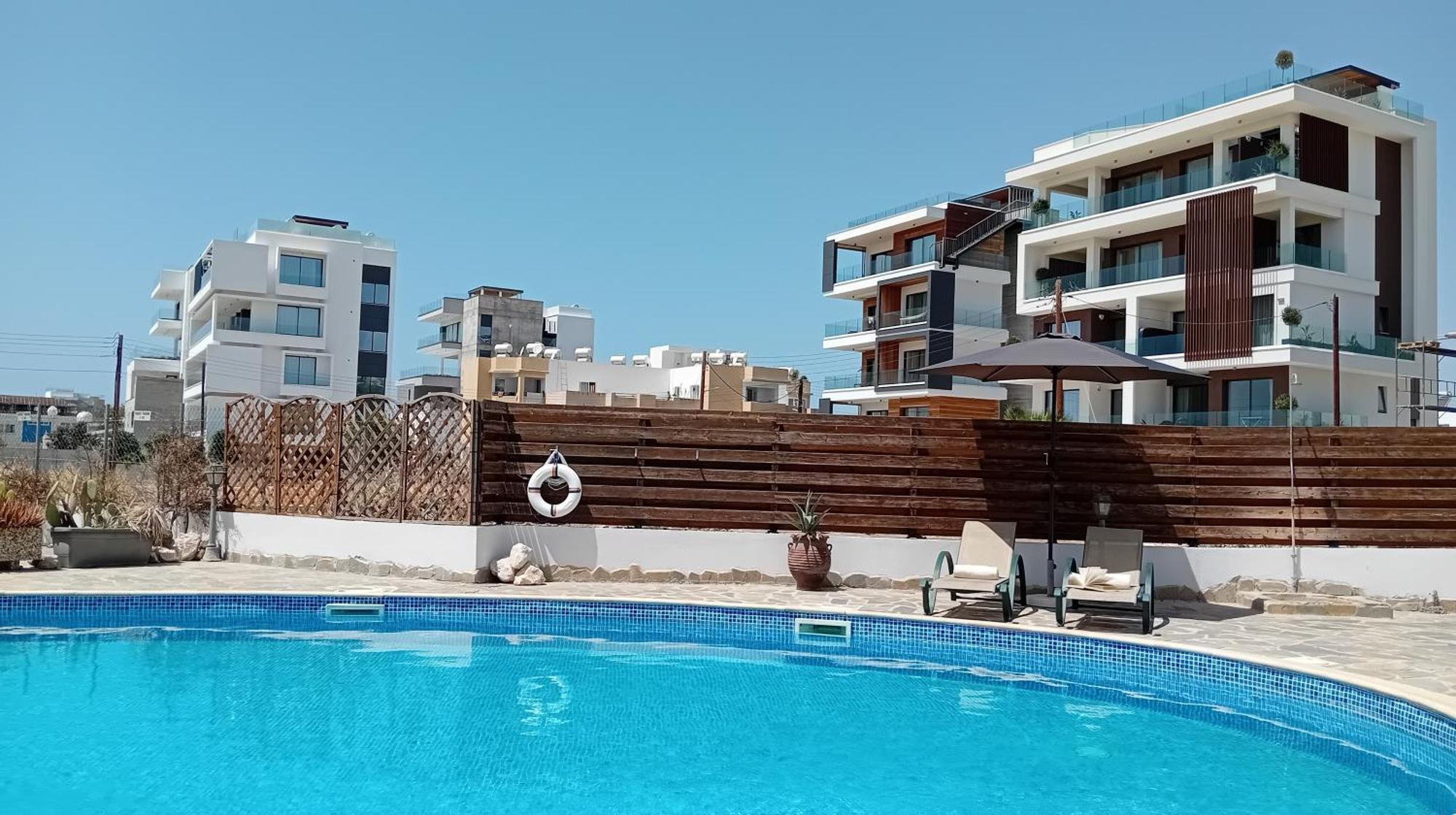 Kato Paphos Suites Zewnętrze zdjęcie